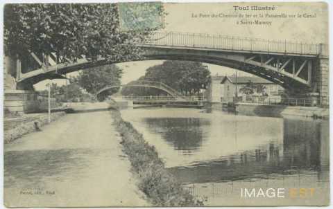 Pont et passerelle (Toul)